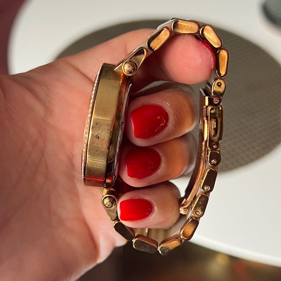 Michael Kors Parker Watch - Picture 15 of 17